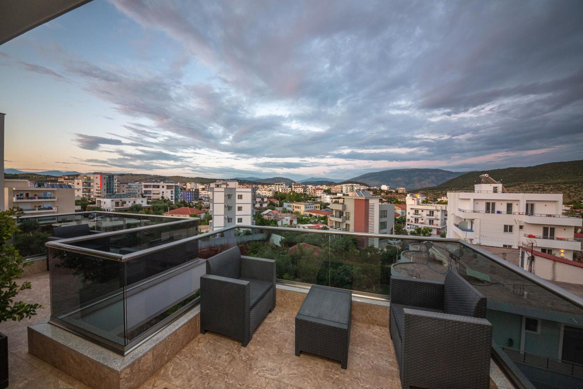 Hotel Sole Mare Ksamil Exterior photo