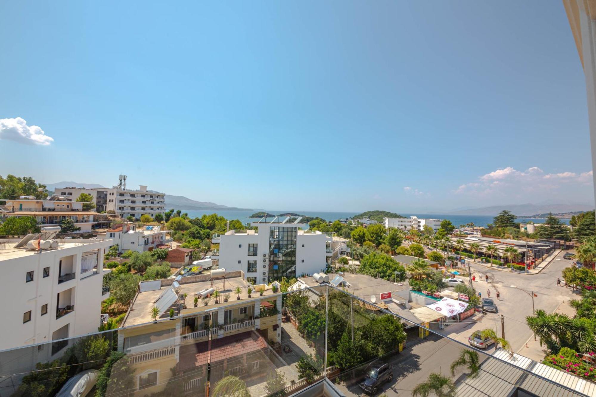 Hotel Sole Mare Ksamil Exterior photo